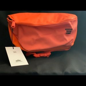 Herschel Sixteen Hip Pack